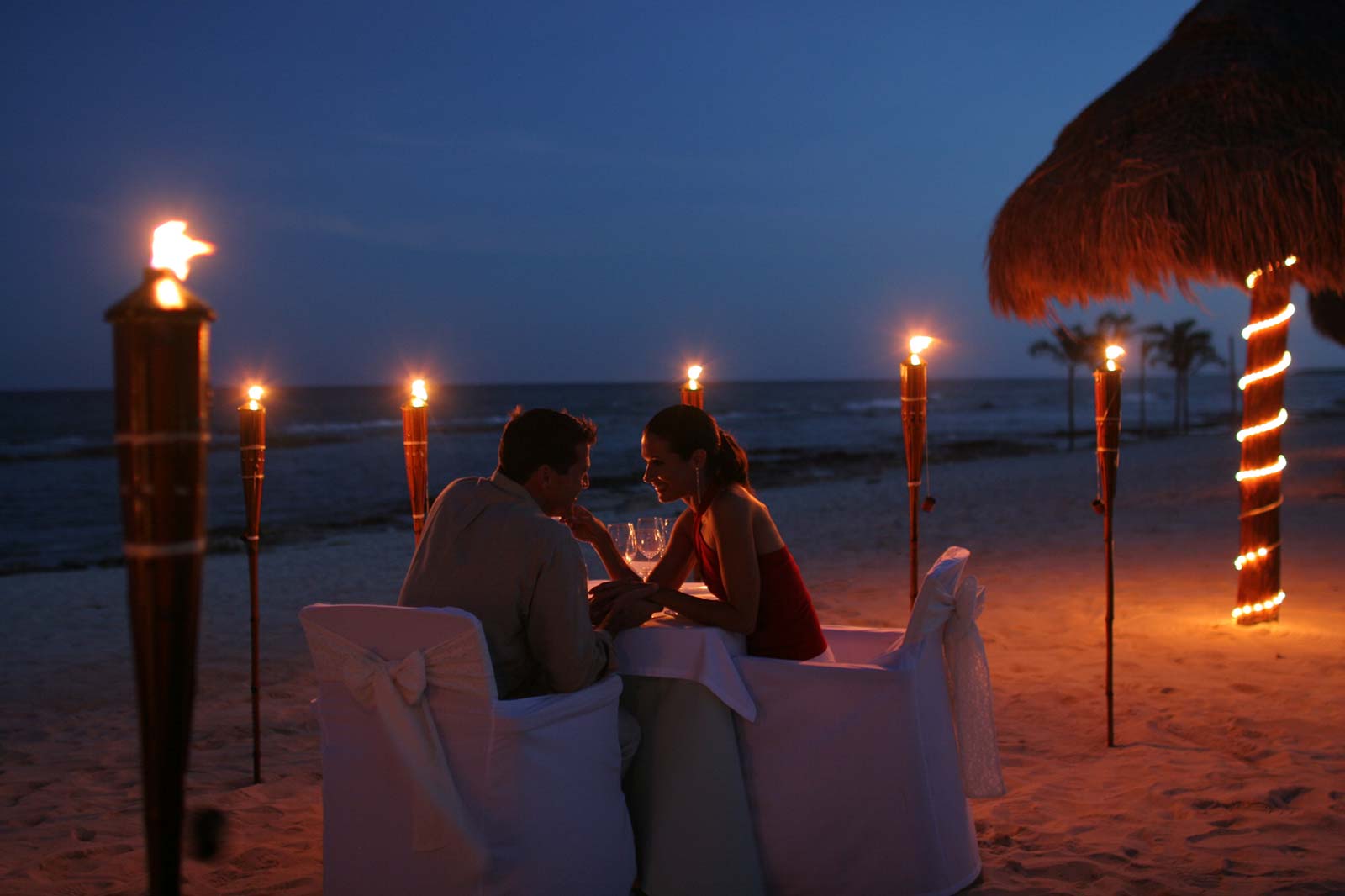 Romantic Valnetines Day date Ideas for Him 