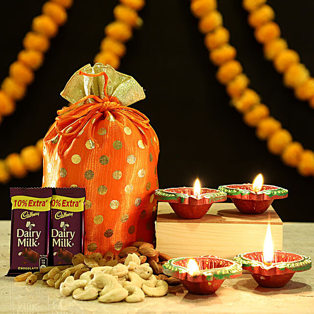 Diwali Gifts Online Buy/Send Diwali Gifts in India Deepavali Gift