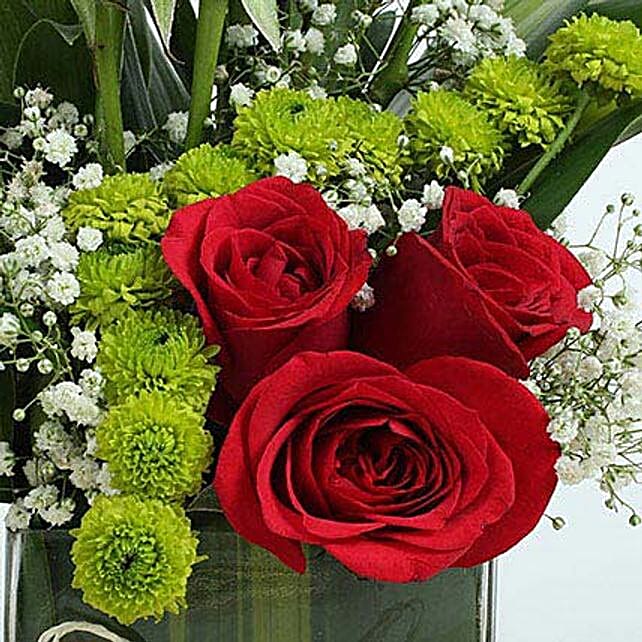 red roses love arrangement gift rose bunches ferns n petals