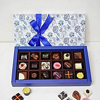 Beautiful Box Of Assorted Chocolates 18 Pcs