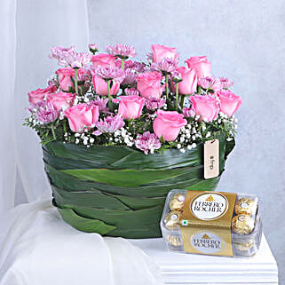 Beautiful Daisy With Delicious Chocolates Combo-picture-33