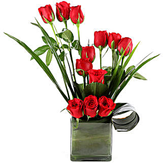 Beautiful Red Roses Vase Arrangement-picture-42