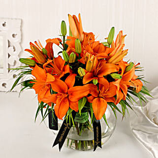 Blissful Orange Lilies In Fishbowl Vase-picture-20