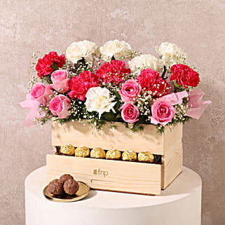 Classic Mix Of Roses Carnations Basket-picture-35