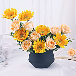 Metallic Marvel of Roses and Gerberas-picture-51