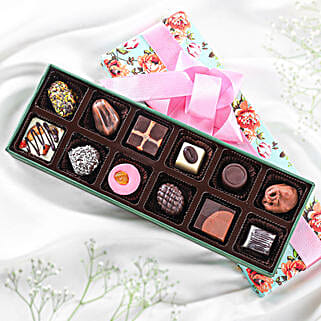 Permium Floral Box Of Assorted Chocolates 12 Pcs