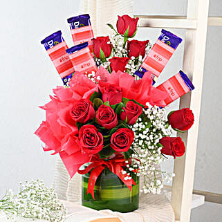 Red Roses Arrangement With Dairy Milk Chocolates-picture-11