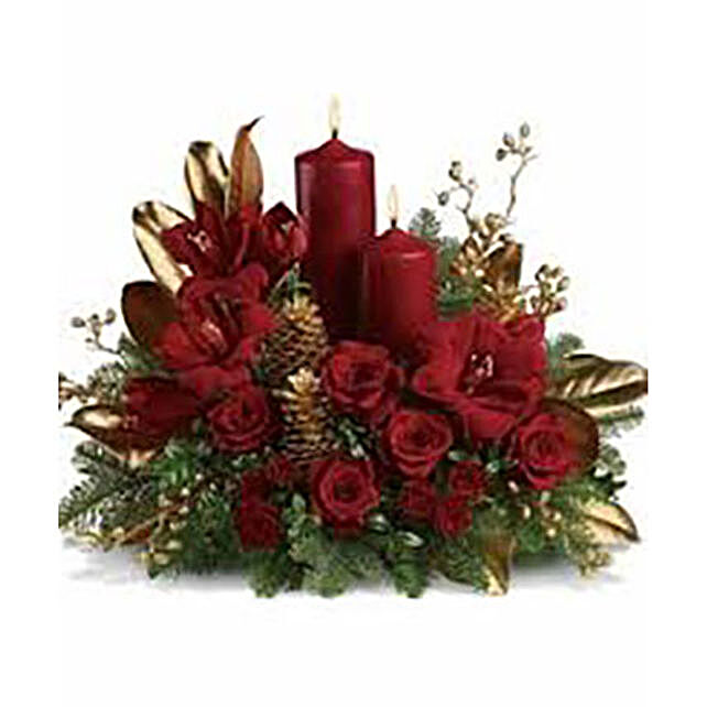 red christmas floral arrangements
